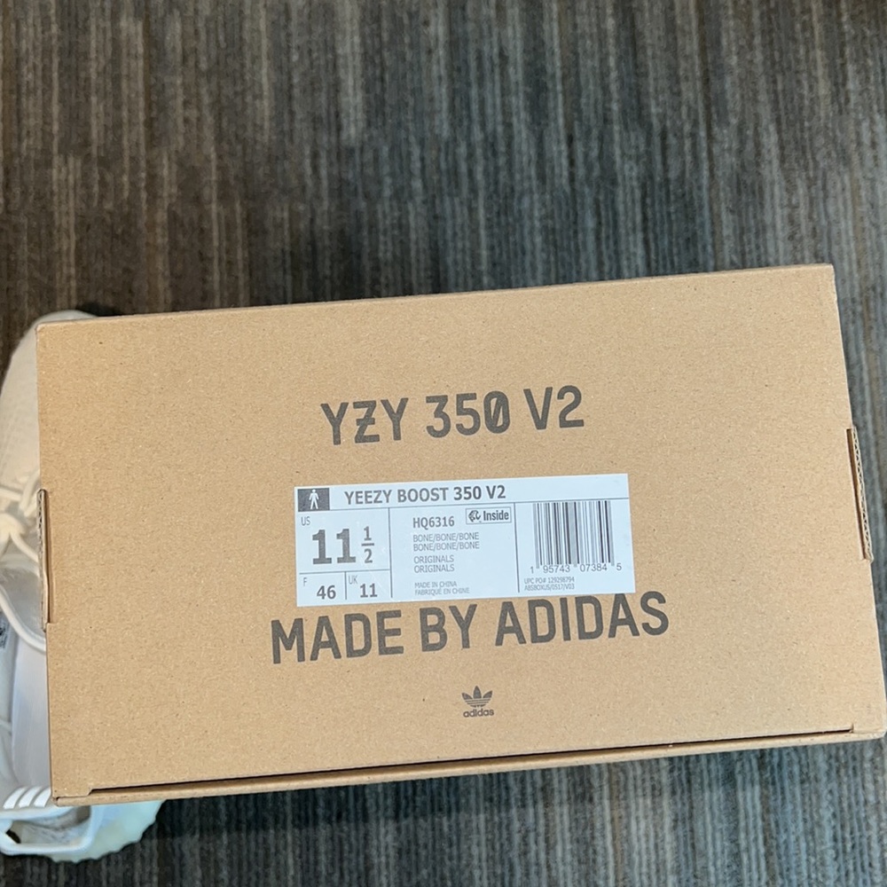Adidas Yeezy 350 V2 Bone. Size US 11.5. - Picture 5 of 6